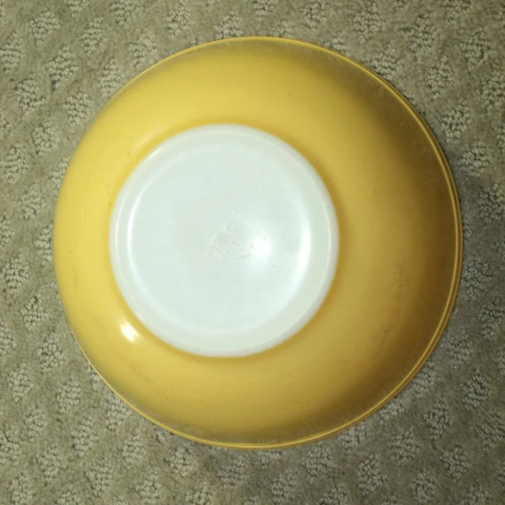 Pyrex vintage primary